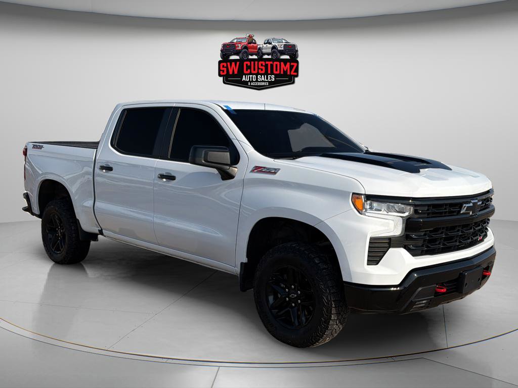 Used 2024 Chevrolet Silverado 1500 LT Trail Boss w/ Protection Package AWD/4WD image 1
