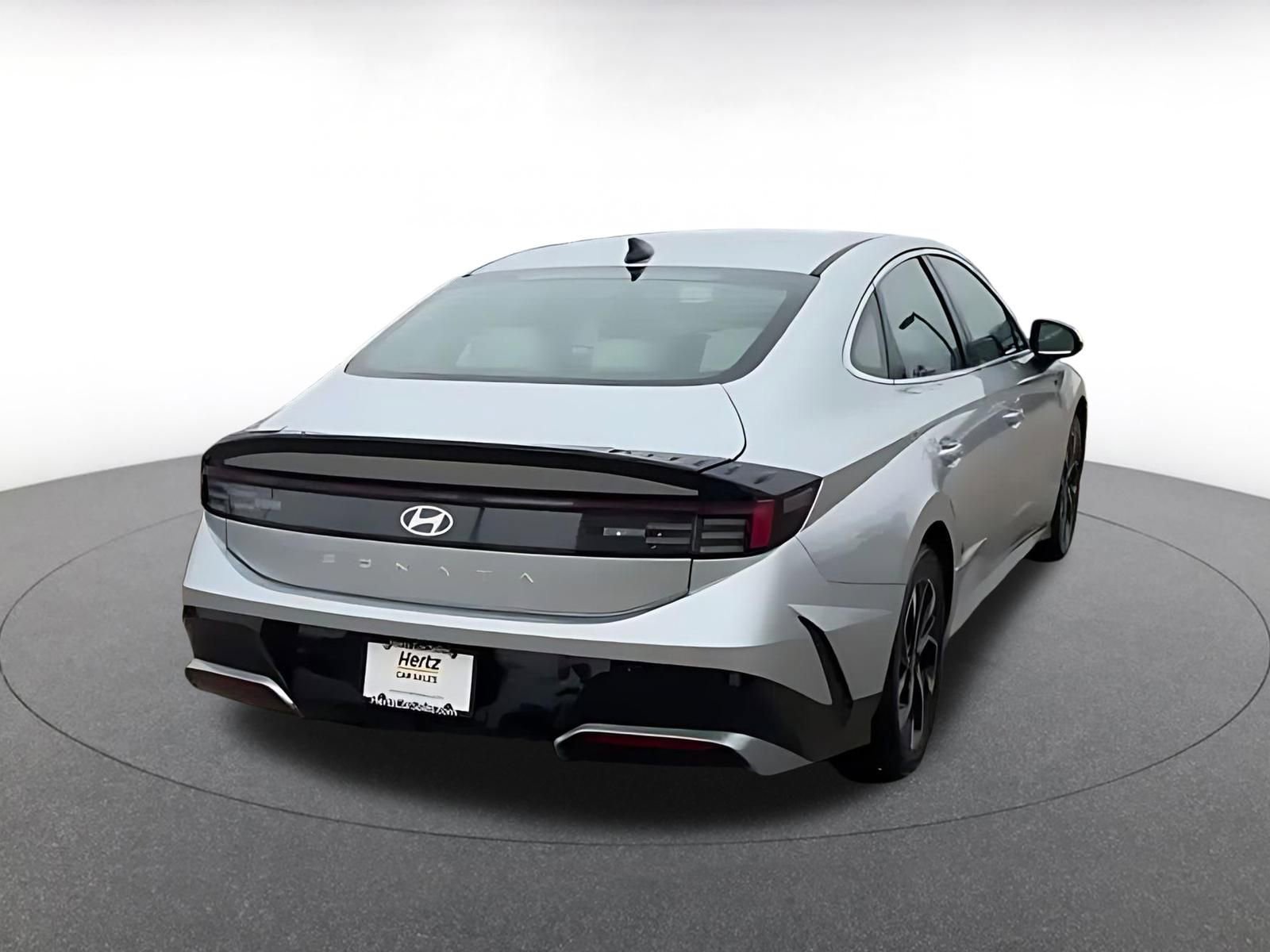 Used 2025 Hyundai Sonata SEL FWD image 8