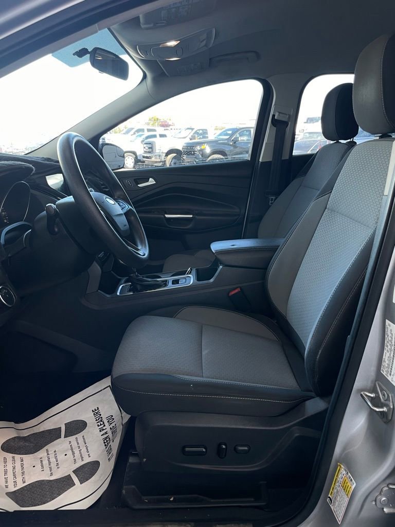 Used 2019 Ford Escape SE image 7