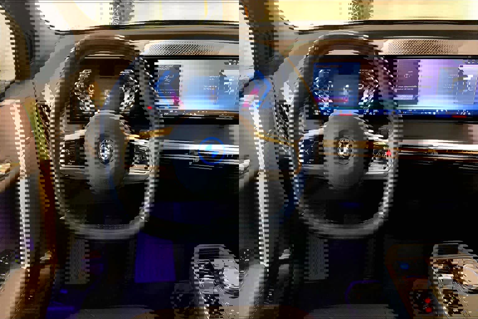 Used 2024 BMW iX xDrive50 w/ Convenience Package image 6