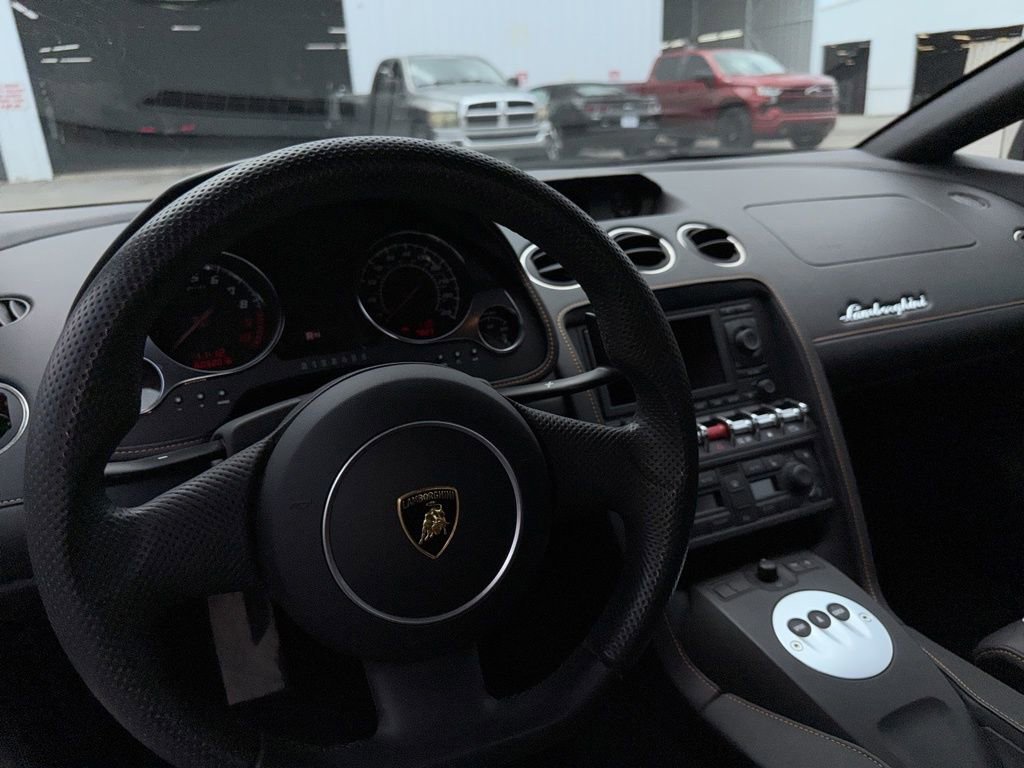 Used 2014 Lamborghini Gallardo LP 560-2 50th Anniversario RWD image 13