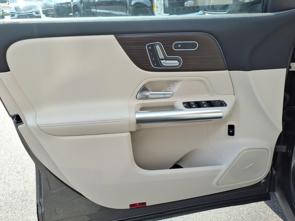 New 2026 Mercedes-Benz GLA 250 4MATIC image 11