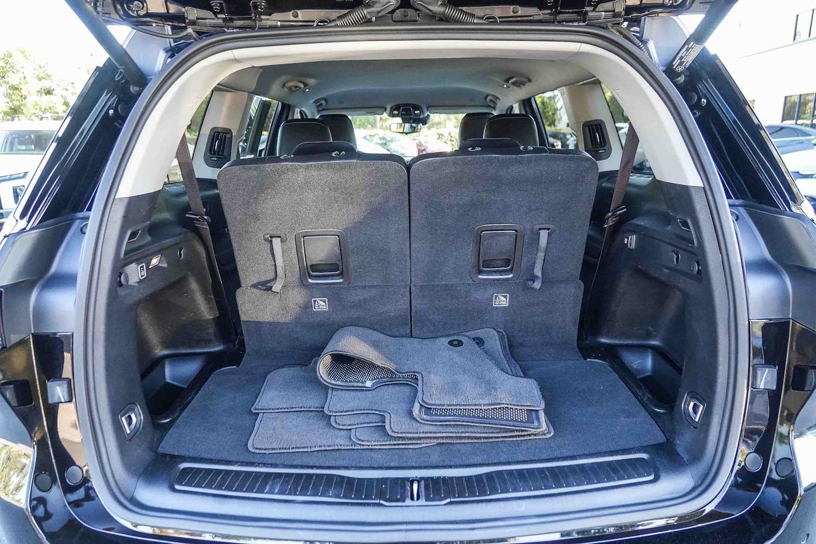Used 2023 Jeep Grand Cherokee L Limited RWD image 26
