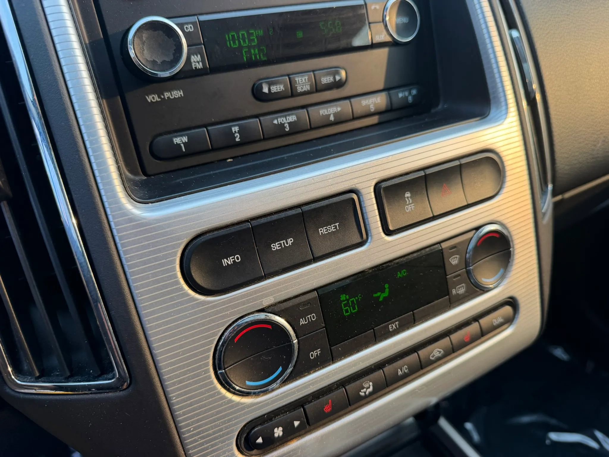 Used 2010 Ford Edge SEL AWD/4WD image 22