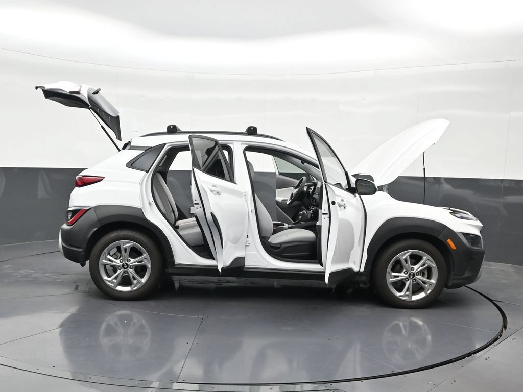Used 2022 Hyundai Kona SEL FWD image 32