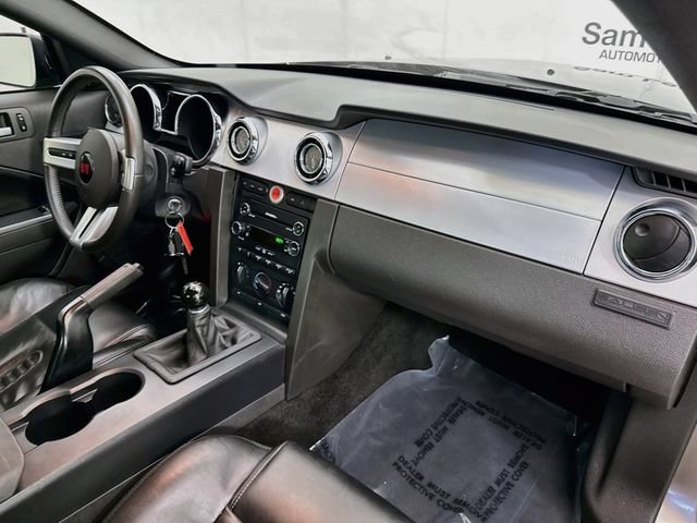 Used 2005 Ford Mustang GT RWD image 25
