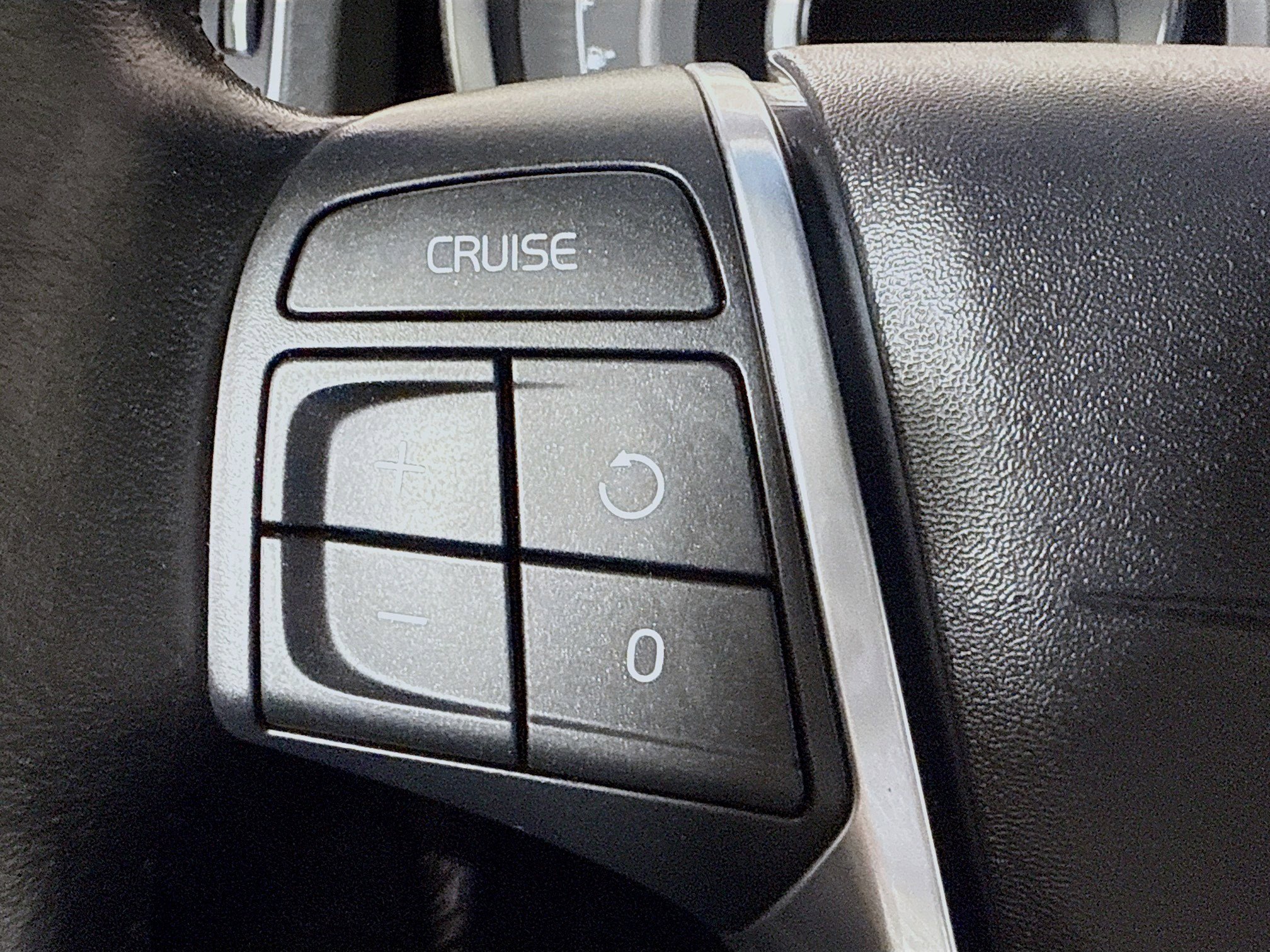 Used 2016 Volvo S60 T5 Premier w/ Convenience Package image 14