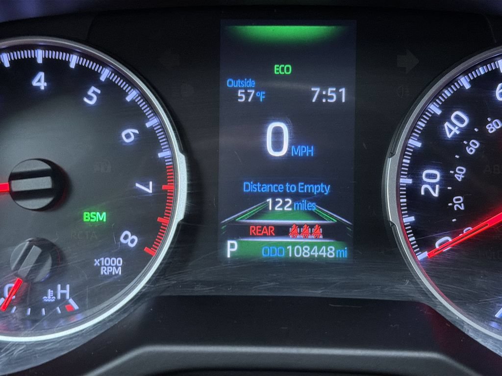 Used 2019 Toyota RAV4 XLE AWD/4WD image 12