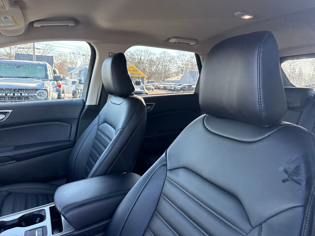 Used 2024 Ford Edge SEL w/ Convenience Package image 24