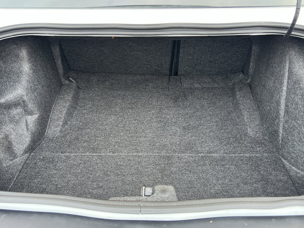 Used 2022 Dodge Challenger R/T w/ Blacktop Package image 36