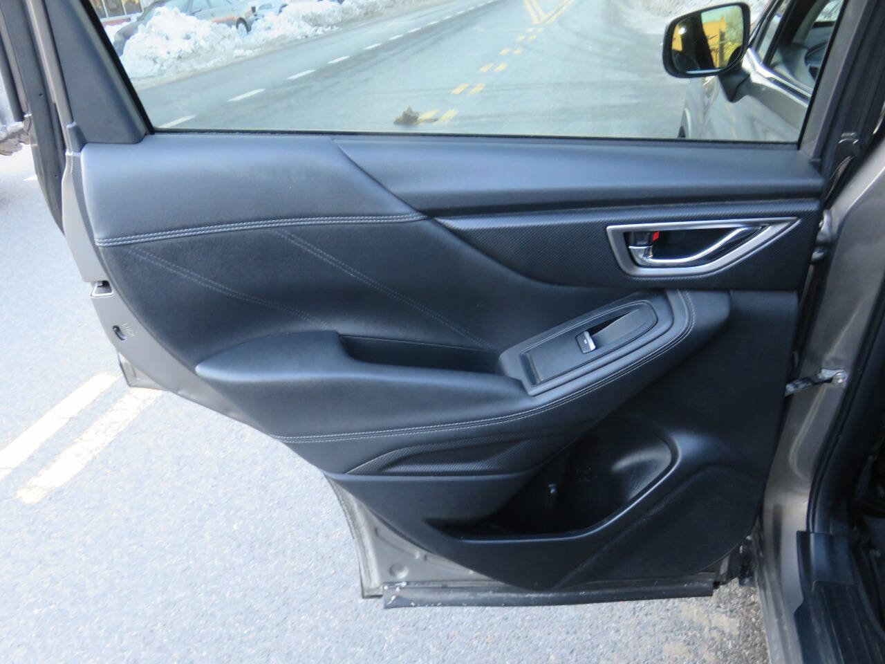 Used 2021 Subaru Forester Limited image 30