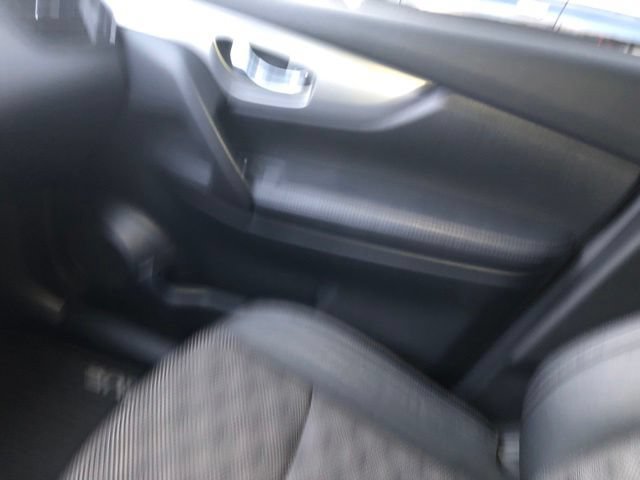 Certified 2020 Nissan Rogue Sport SV w/ Technology Package FWD image 24