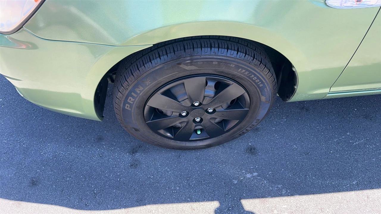Used 2011 Hyundai Accent GS image 17