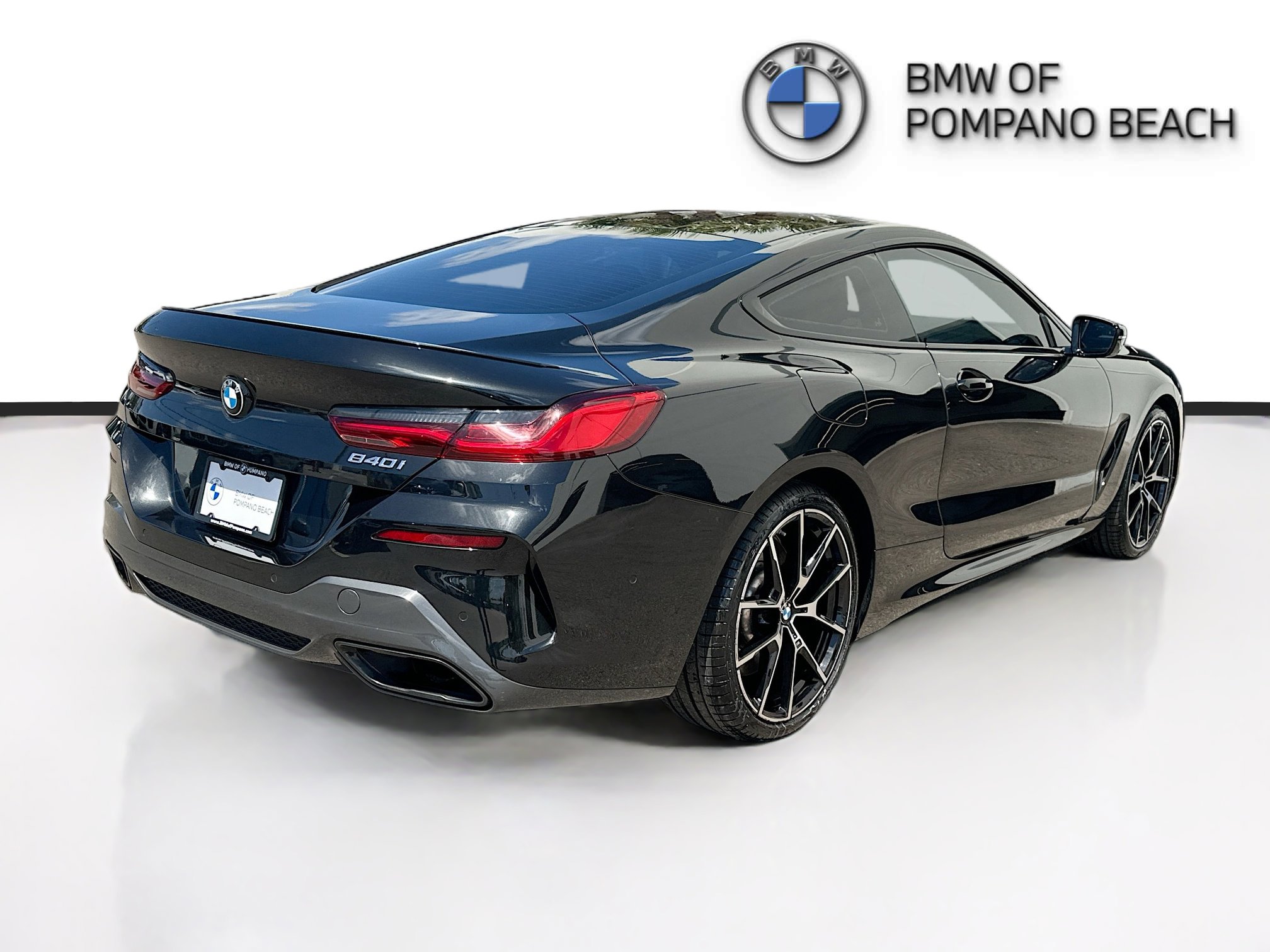 Used 2023 BMW 840i Coupe w/ M Sport Professional Package image 7