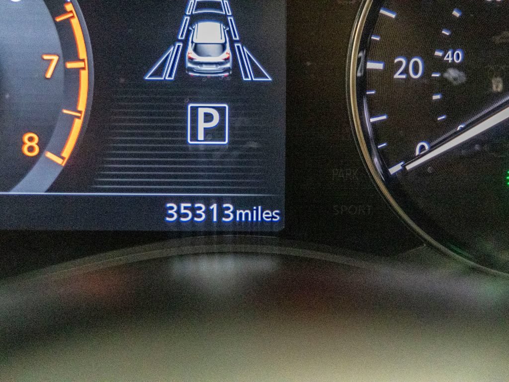 Used 2023 Nissan Kicks SR FWD image 19