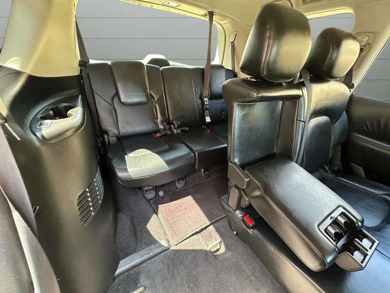 Used 2011 INFINITI QX56 4WD w/ Theater Pkg image 9