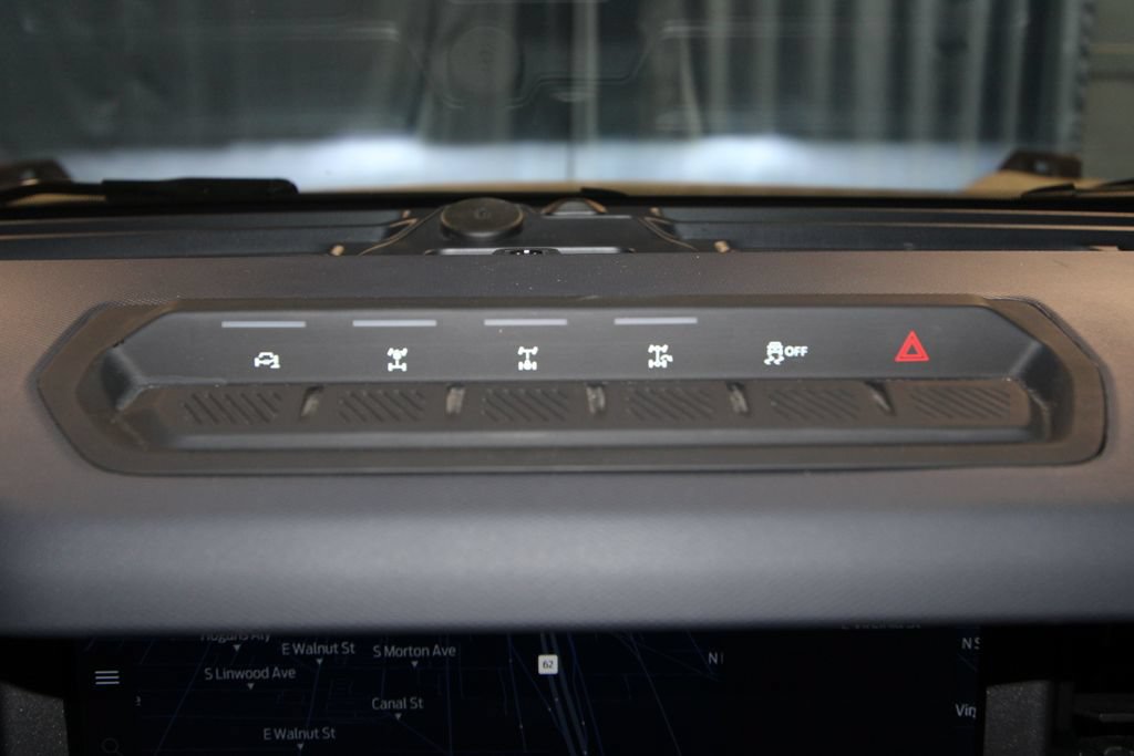 Used 2025 Ford Bronco Badlands AWD/4WD image 16
