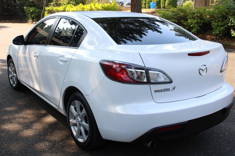 Used 2010 MAZDA MAZDA3 i Touring FWD image 4