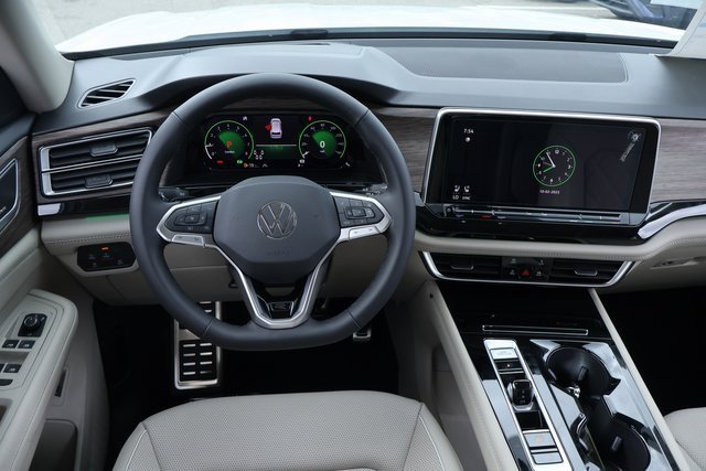 New 2026 Volkswagen Atlas SEL Premium R-Line image 15