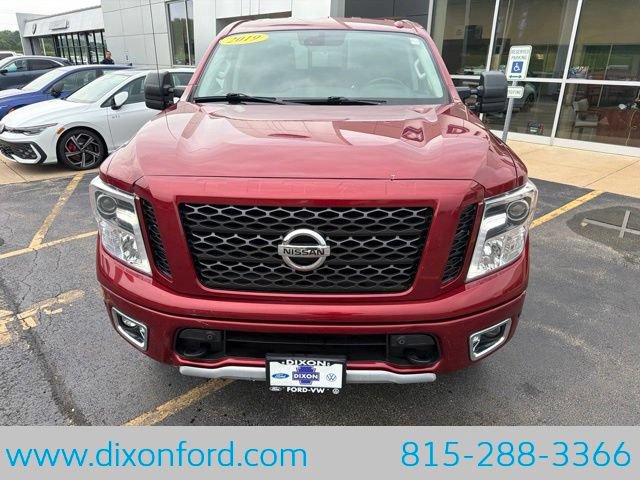Used 2019 Nissan Titan PRO-4X AWD/4WD image 2
