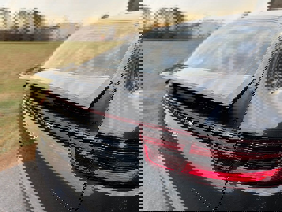 Used 2018 Porsche Panamera 4 image 28