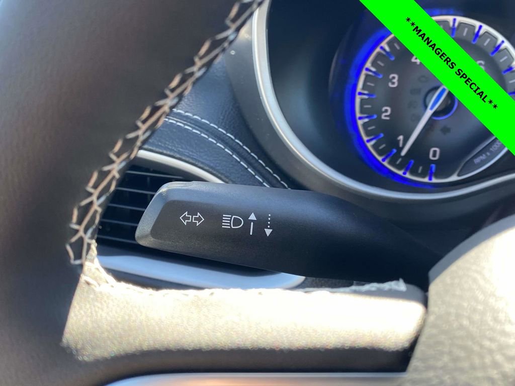 New 2026 Chrysler Pacifica Select image 24