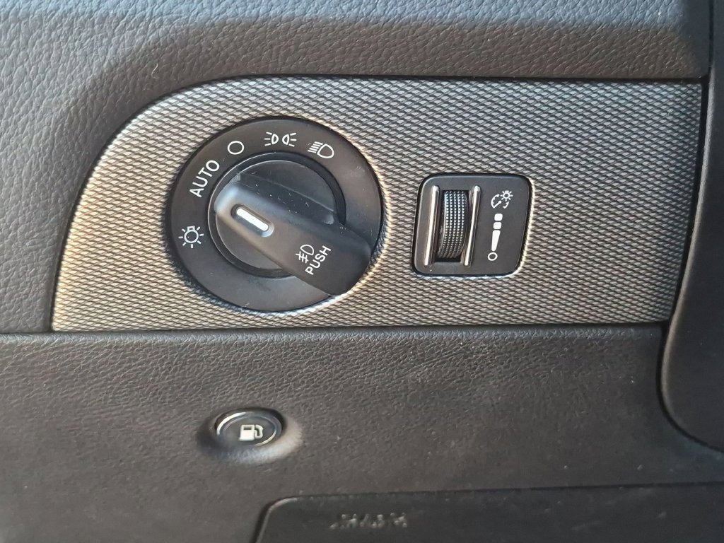 Used 2018 Dodge Durango GT RWD image 19