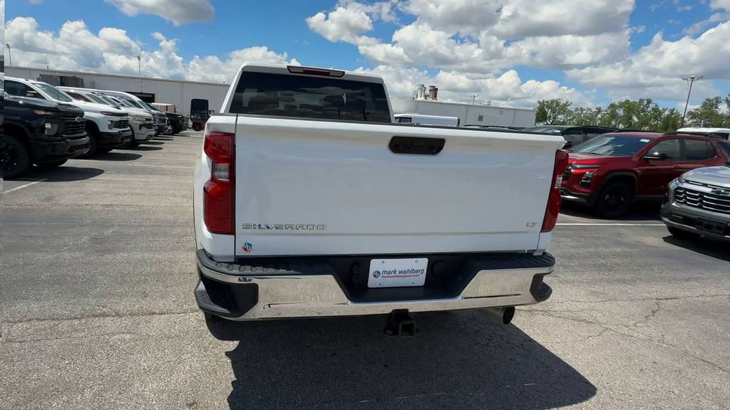 Used 2025 Chevrolet Silverado 2500 LT w/ Convenience Package AWD/4WD image 7