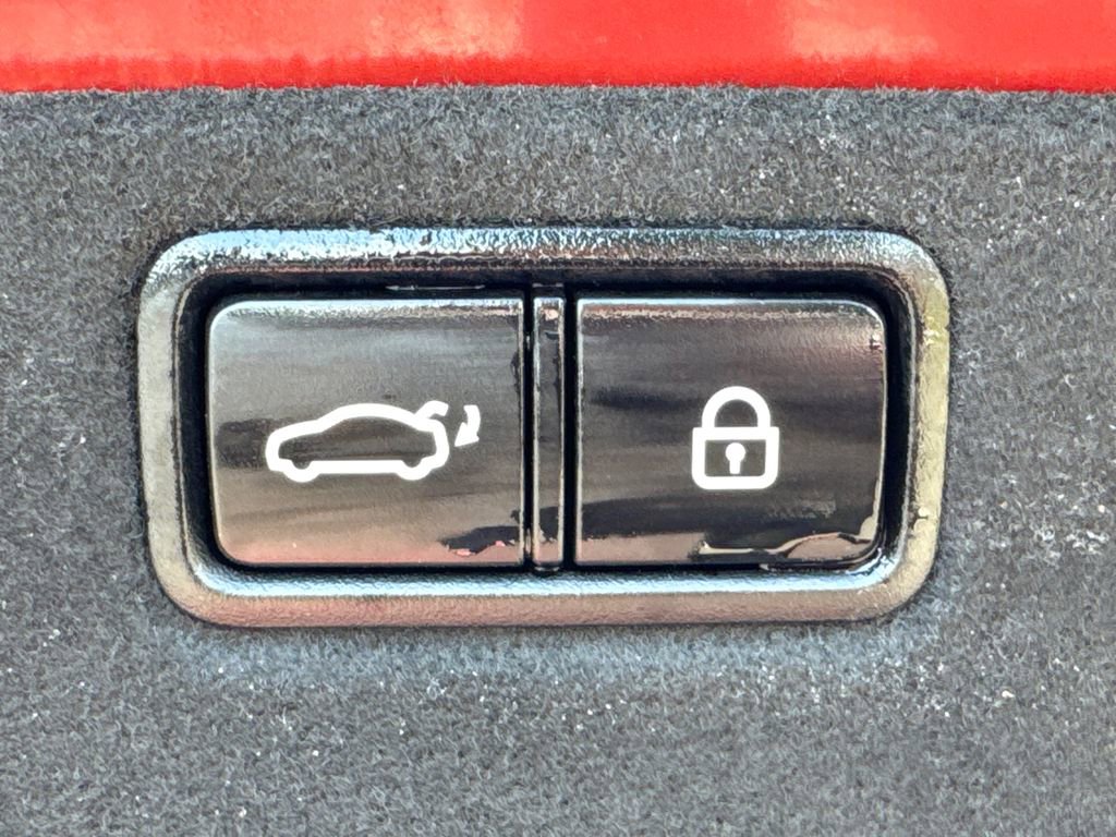 Used 2019 Genesis G80 3.3T Sport RWD image 15