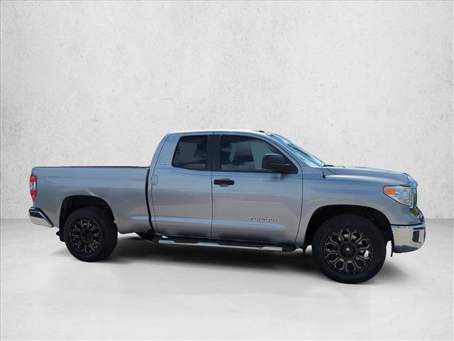 Used 2016 Toyota Tundra SR5 w/ SR5 Upgrade Package image 4