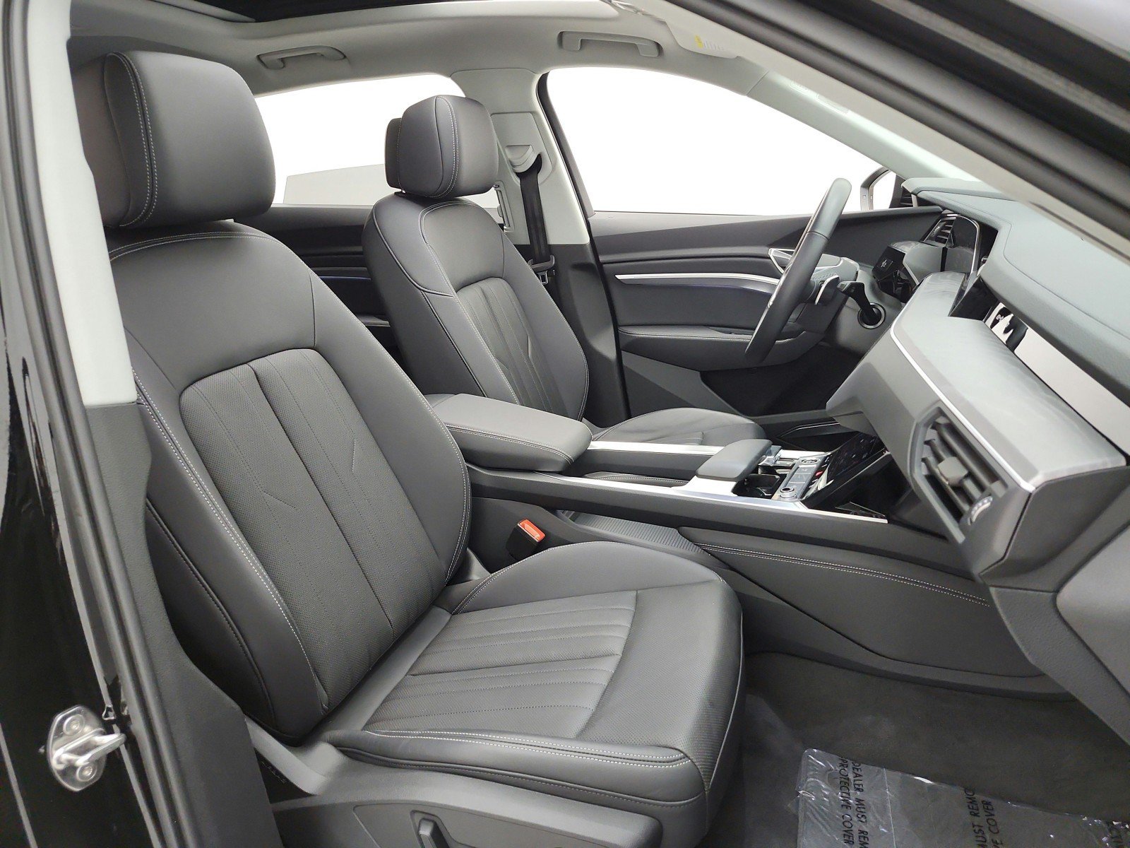 Used 2024 Audi Q8 e-tron Premium Plus w/ Premium Plus Package AWD/4WD image 20