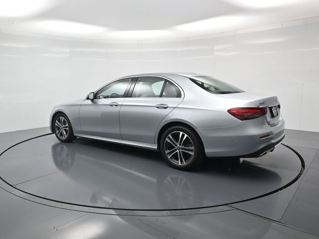 Used 2021 Mercedes-Benz E 350 4MATIC Sedan image 3