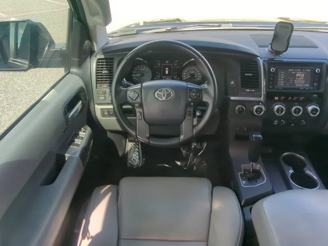 Used 2018 Toyota Sequoia Limited w/ Safety & Convenience Package AWD/4WD image 18