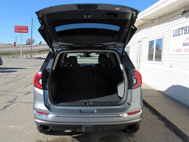 Used 2018 GMC Terrain Denali w/ Driver Alert Package II AWD/4WD image 9