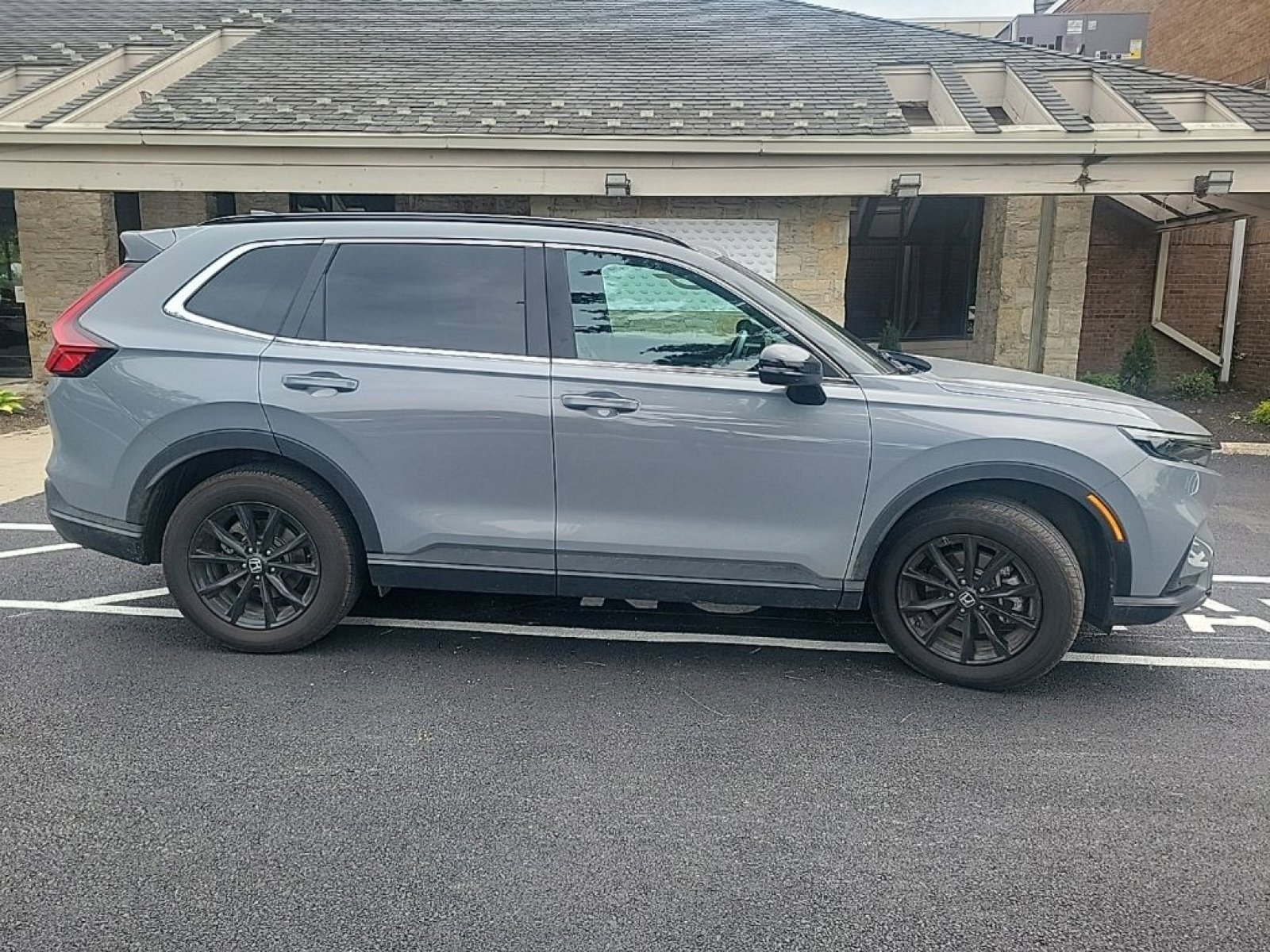 Certified 2024 Honda CR-V Sport-L image 7