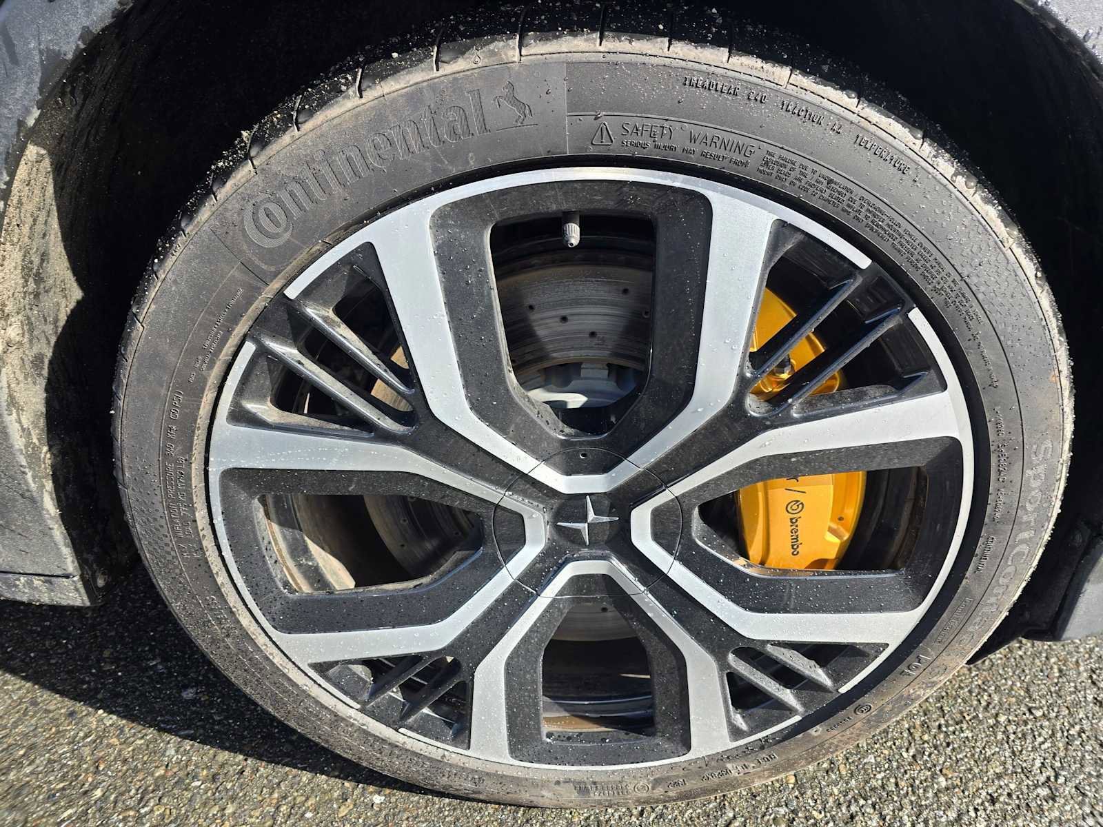 Used 2023 Polestar Polestar 2 w/ Pilot Pack image 9