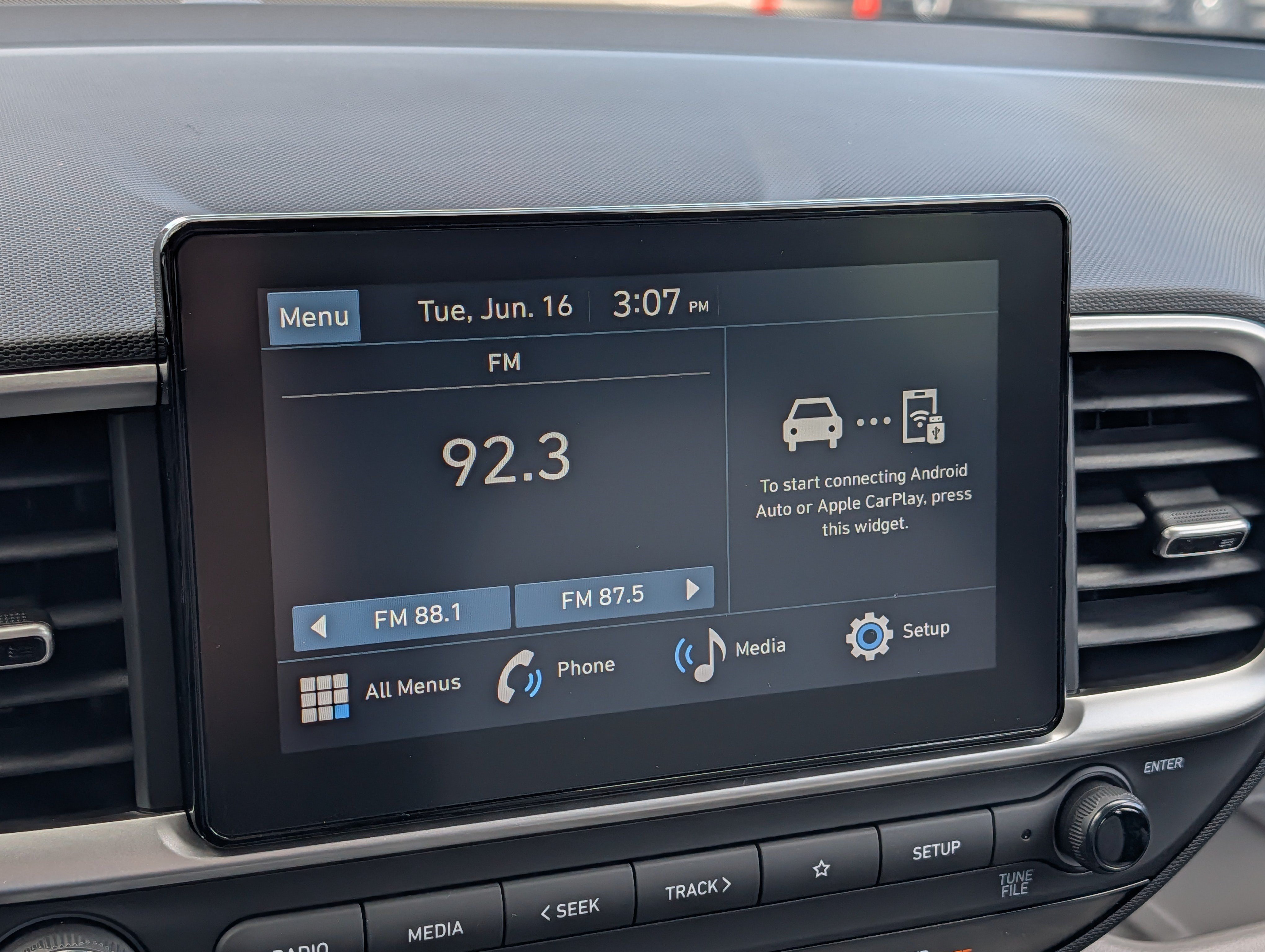 New 2026 Hyundai Venue SEL FWD image 10