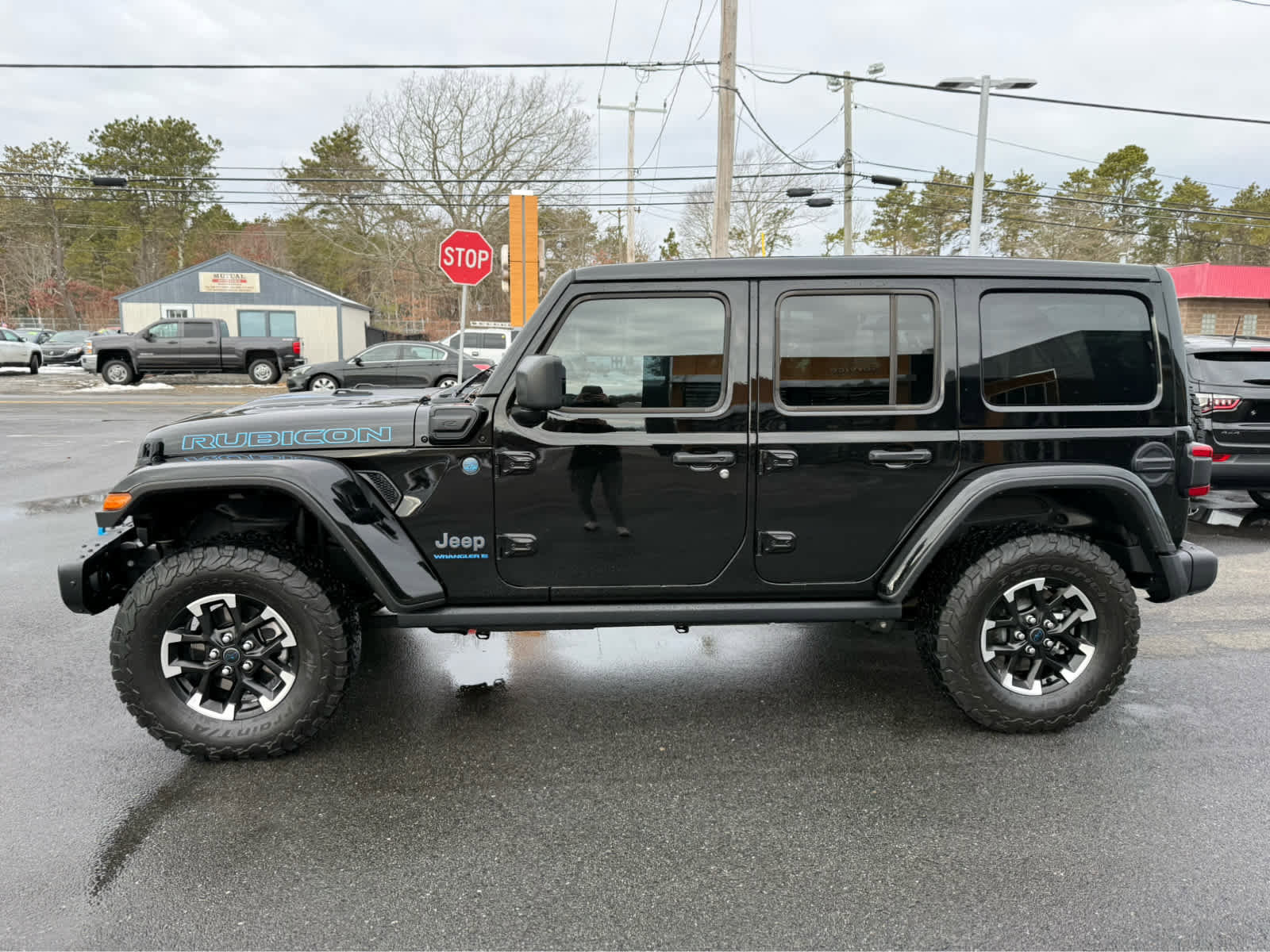 Used 2024 Jeep Wrangler Unlimited Rubicon 4xe image 9