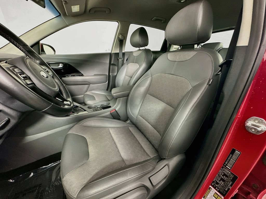 Used 2017 Kia Niro EX FWD image 20
