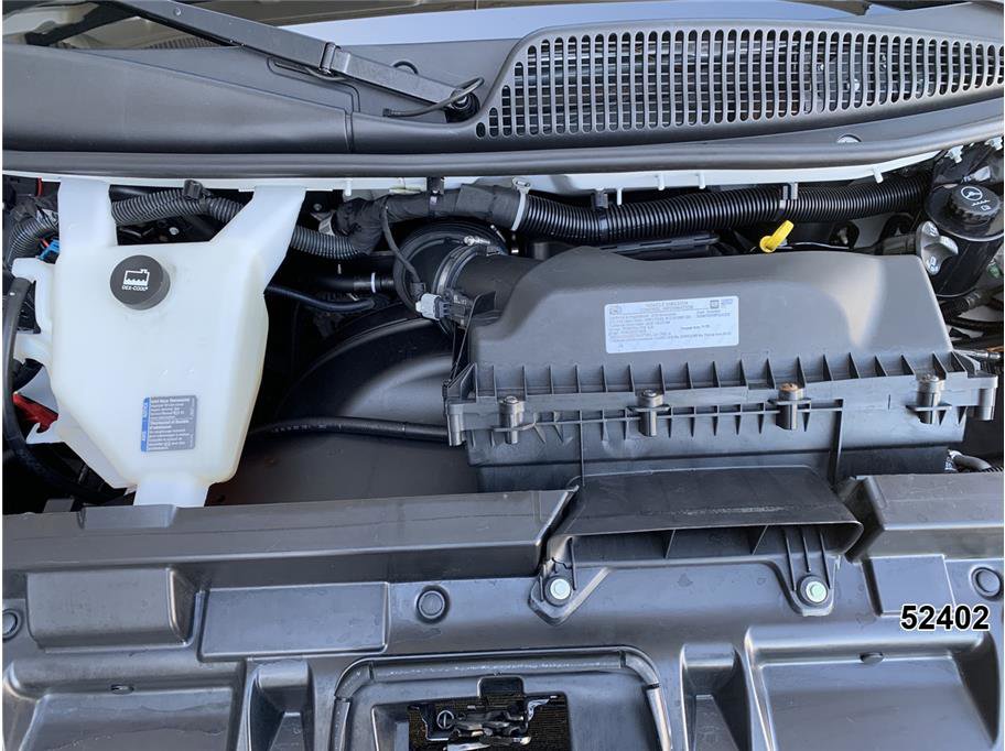 Used 2023 GMC Savana 3500 Cutaway Van w/ Power Convenience Package image 14