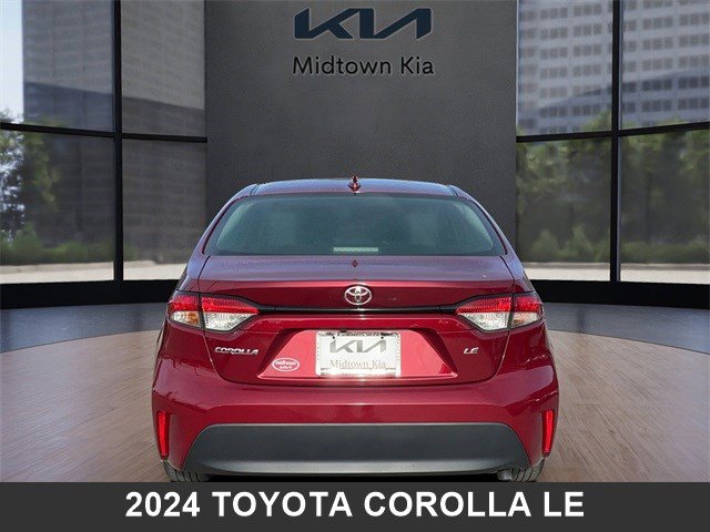 Used 2024 Toyota Corolla LE image 4
