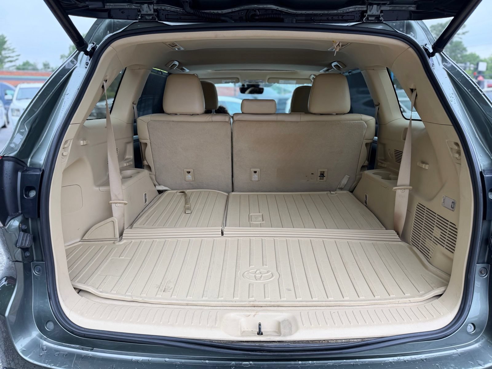Used 2019 Toyota Highlander XLE AWD/4WD image 34
