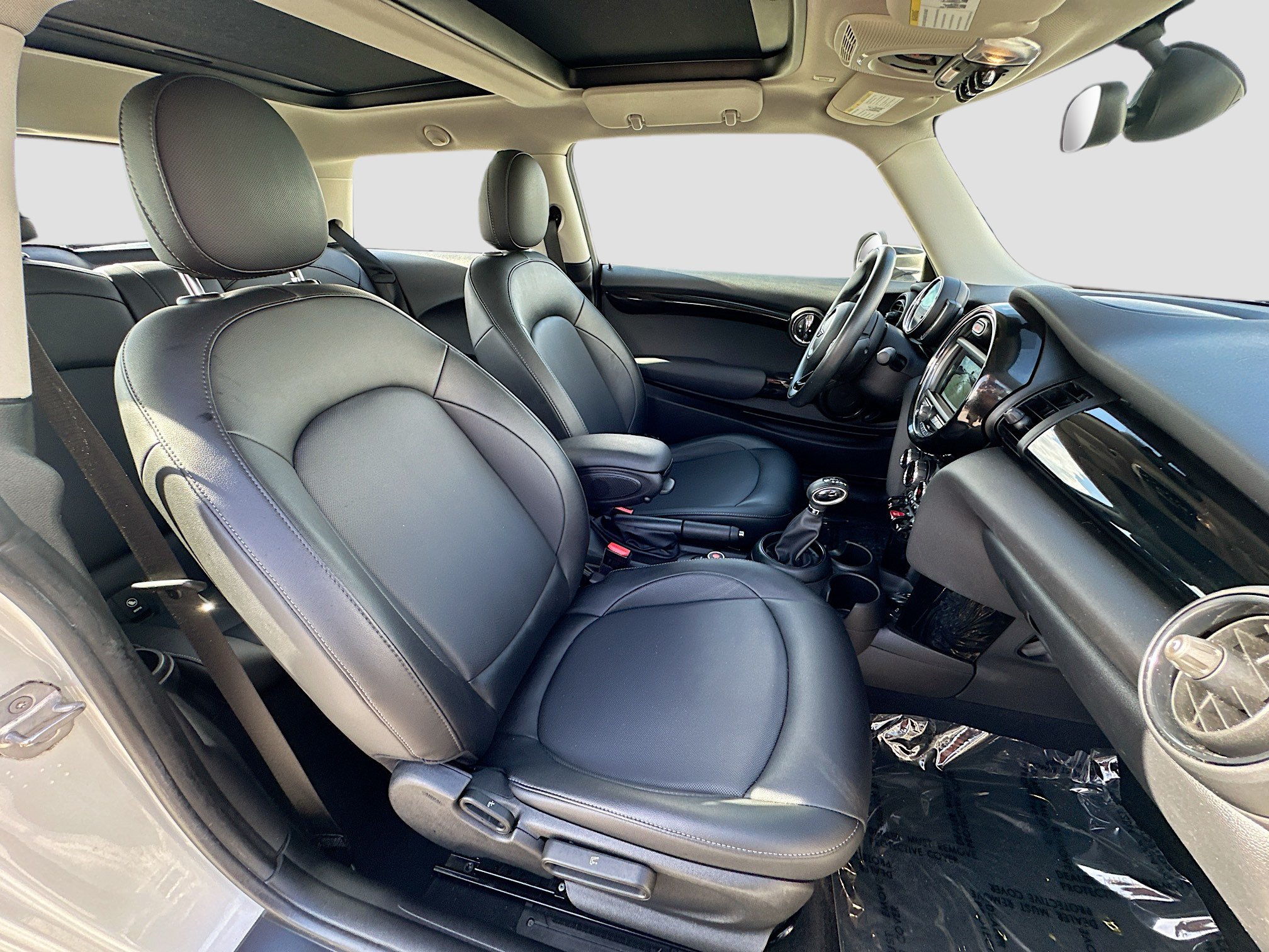 Used 2019 MINI Cooper 2-Door Hardtop FWD image 26