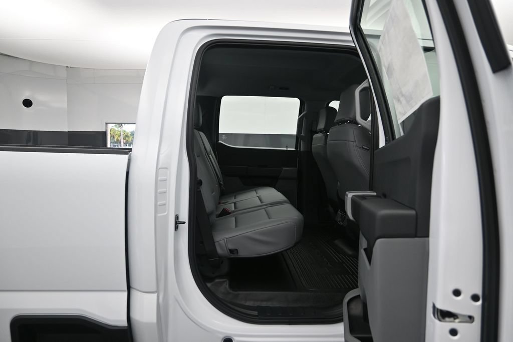 New 2027 Ford F250 XL w/ XL Chrome Package AWD/4WD image 25