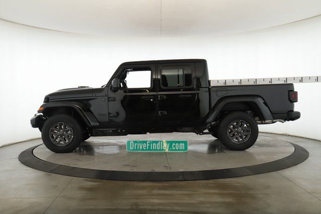 New 2026 Jeep Gladiator Sport image 9