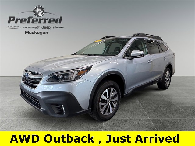 Used 2022 Subaru Outback Premium image 2