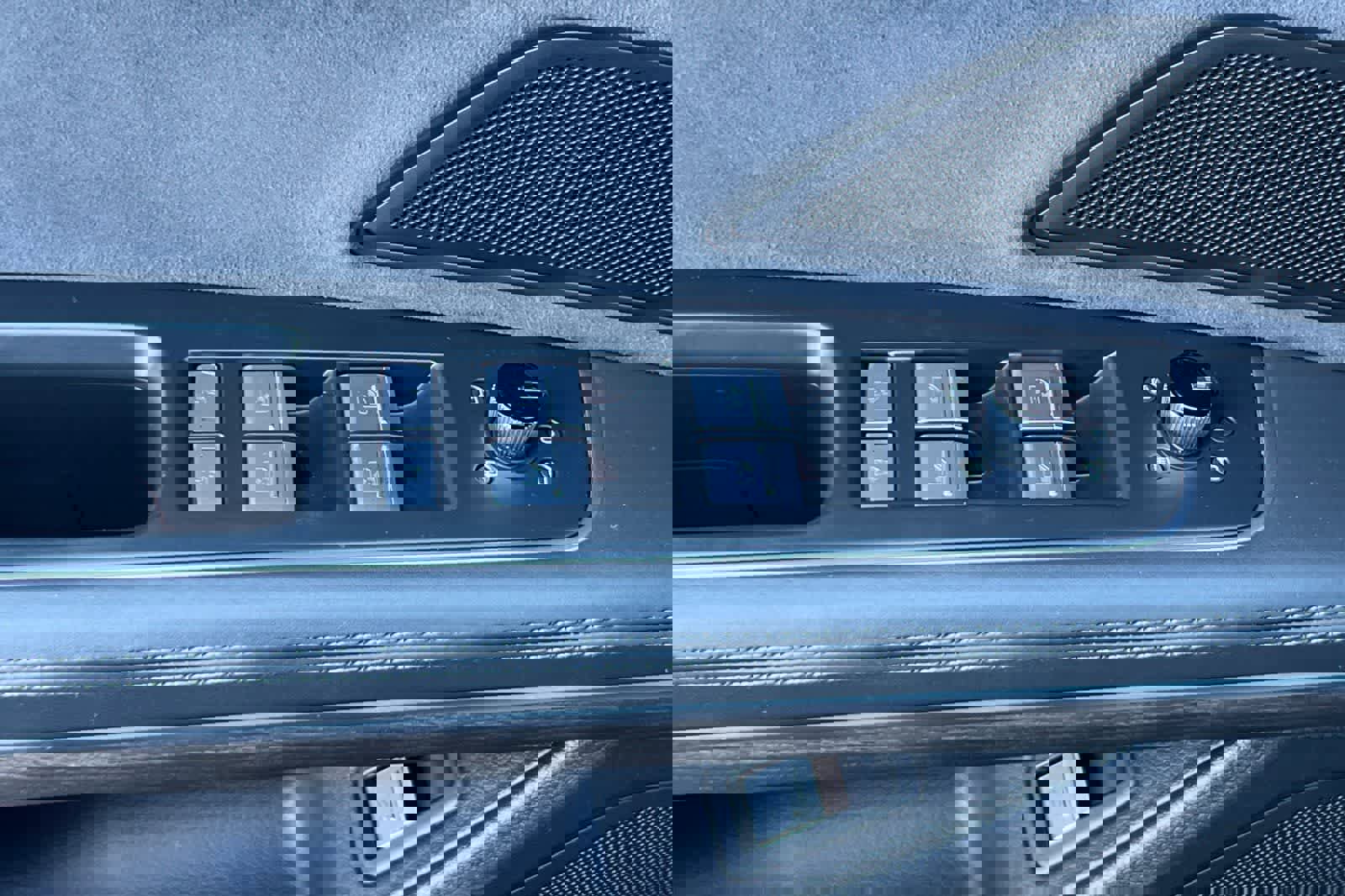 Used 2023 Audi A8 L 3.0T image 14