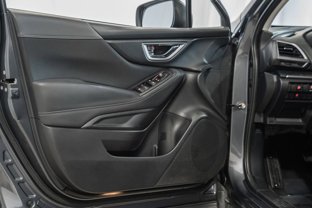 Used 2022 Subaru Forester Premium image 36