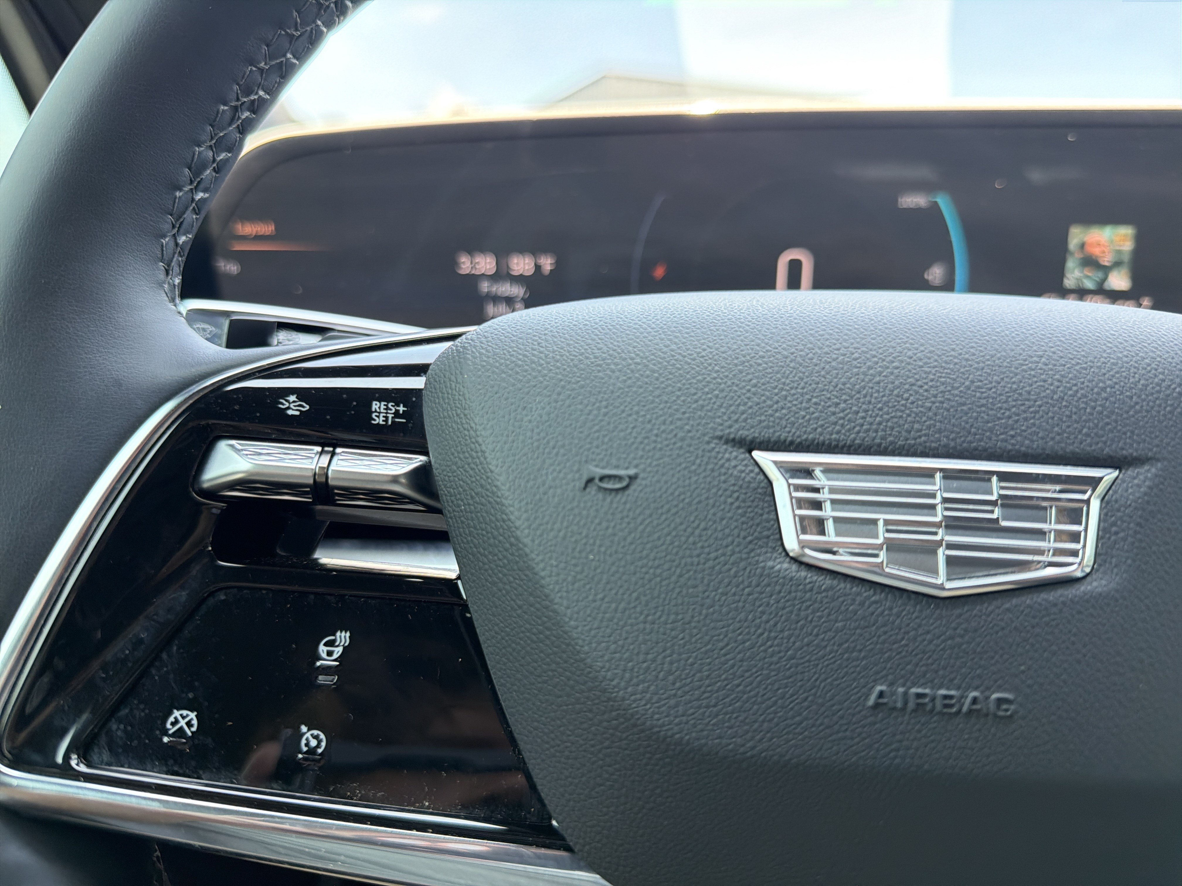 Certified 2024 Cadillac Lyriq Luxury AWD/4WD image 29