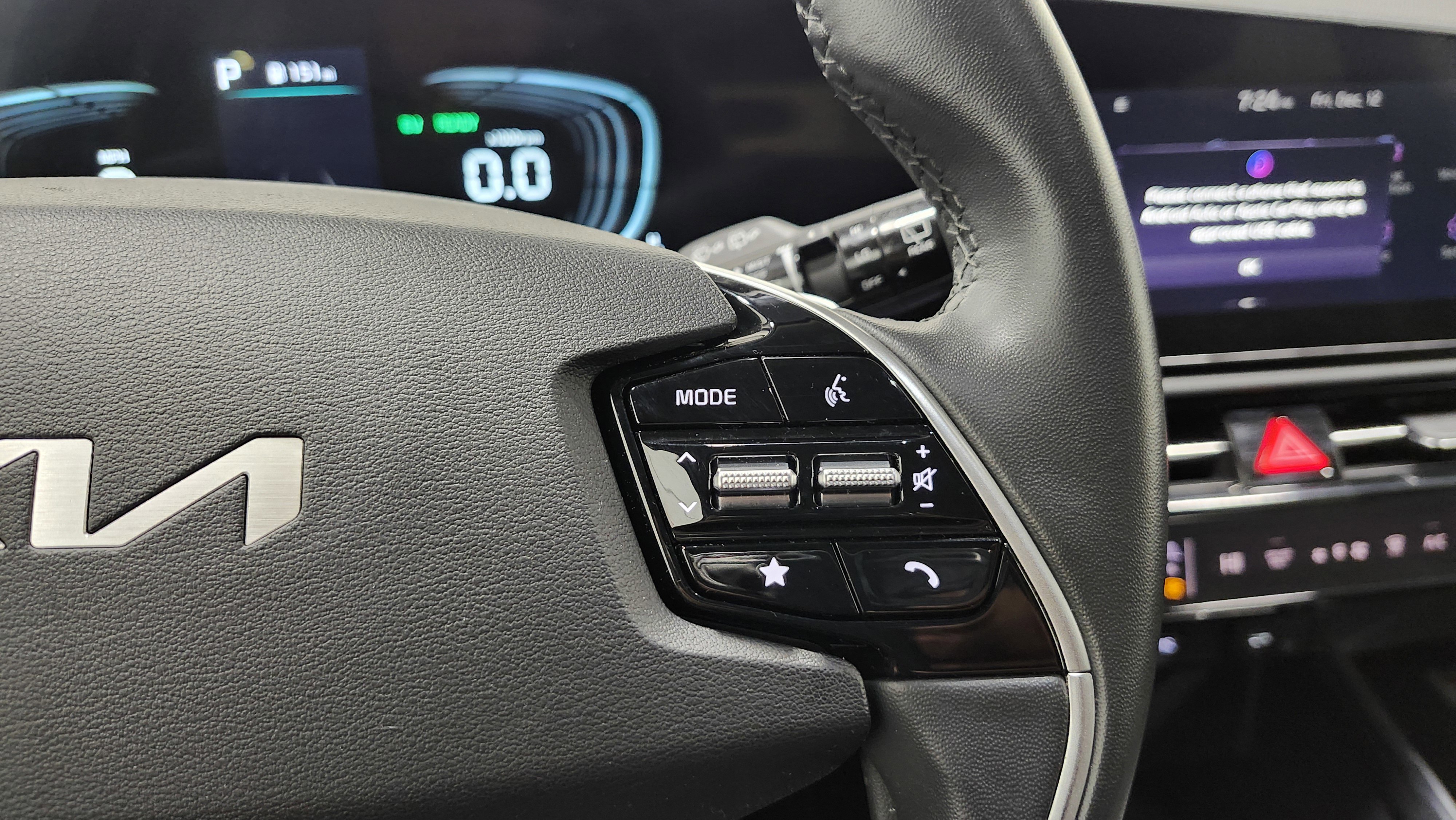 Used 2023 Kia Niro EX Touring image 33